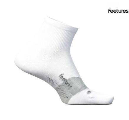Calcetines FEETURES ULTRA LIGHT QUARTER WHITE